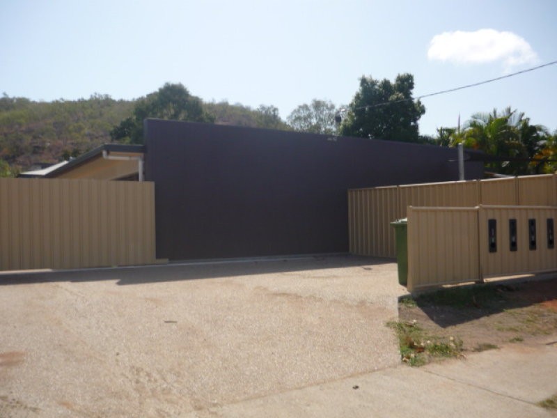 3/17 Harold Street, West End QLD 4810