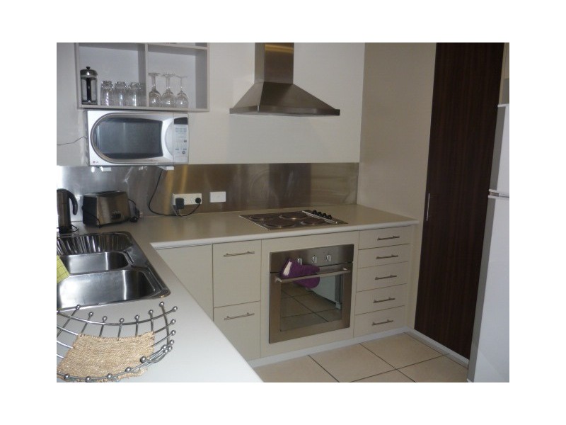 6/23 Echlin Street, West End QLD 4810