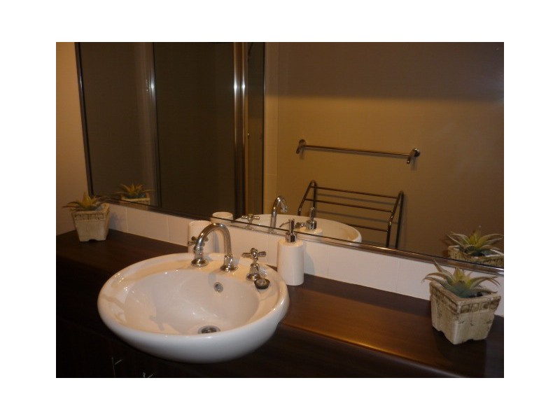 6/23 Echlin Street, West End QLD 4810