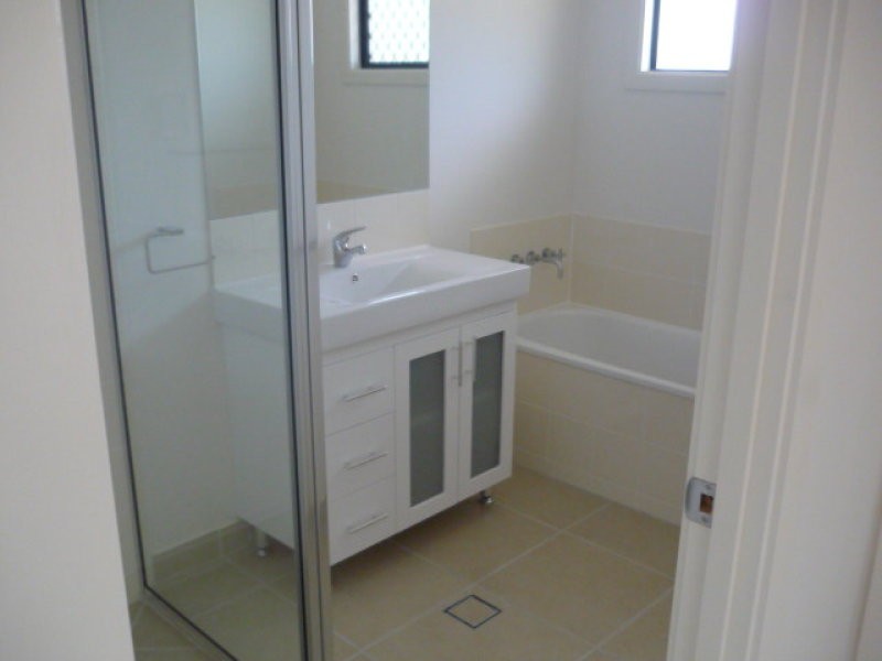 3 Firetail Pkt, Kelso QLD 4815