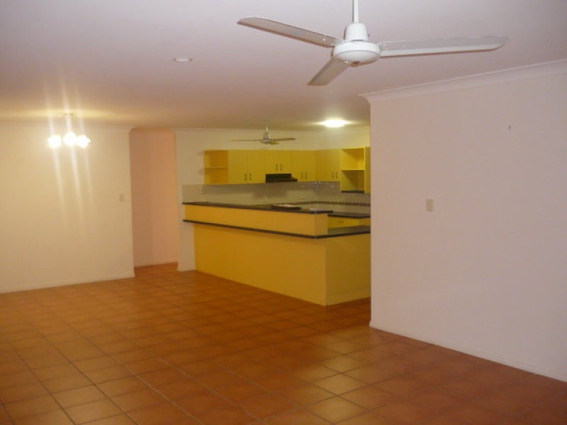 9 Harrington, Douglas QLD 4814