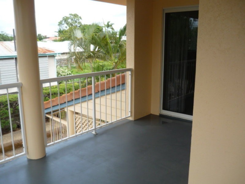 1/10 Vivian Street, Pimlico QLD 4812