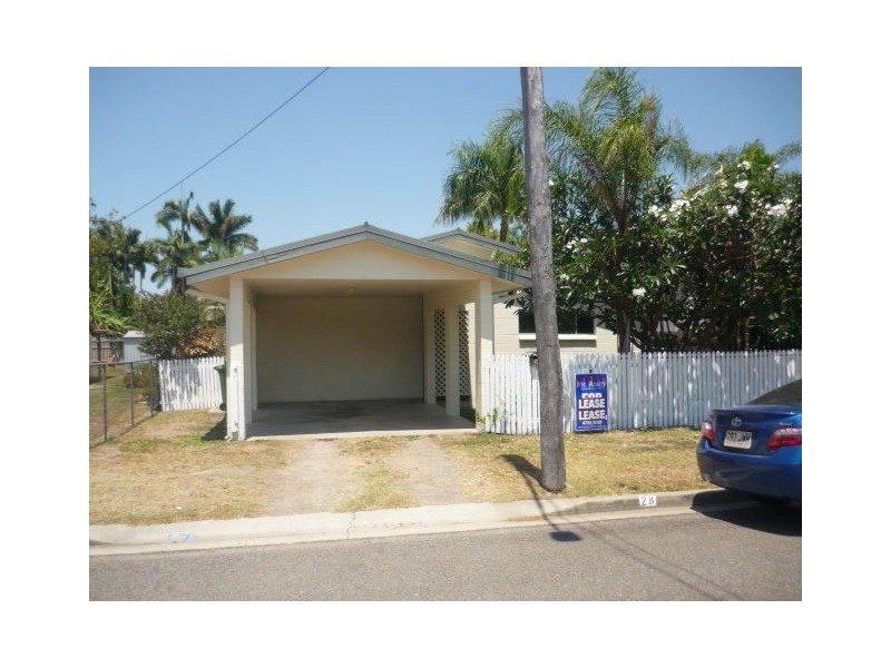 28 Tenth Avenue, Railway Estate QLD 4810