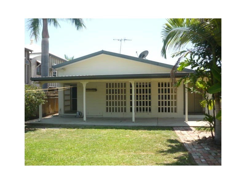 28 Tenth Avenue, Railway Estate QLD 4810