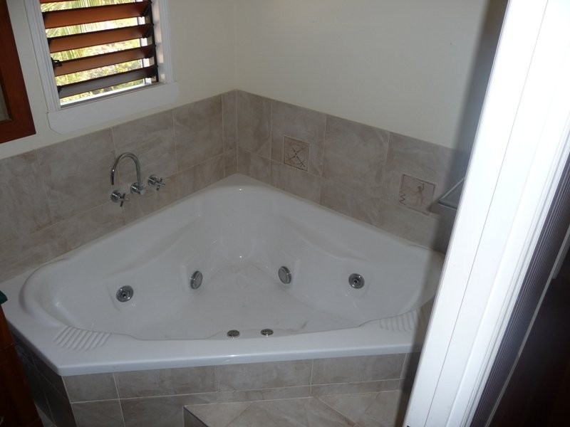 15 Ryan Street, North Ward QLD 4810