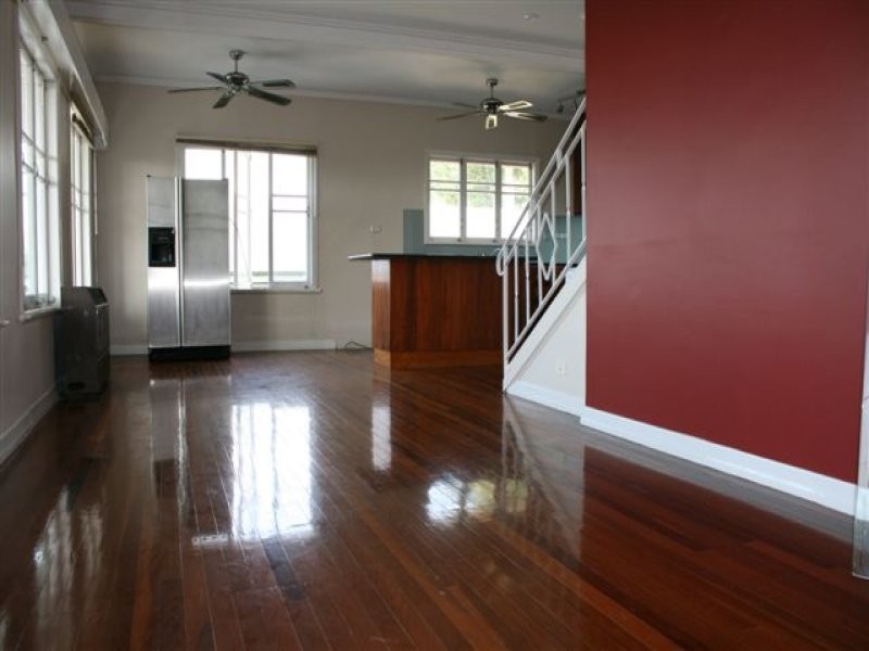 22 Gilbert Crescent, North Ward QLD 4810