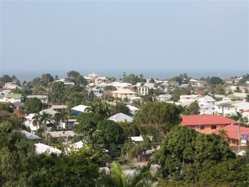 22 Gilbert Crescent, North Ward QLD 4810