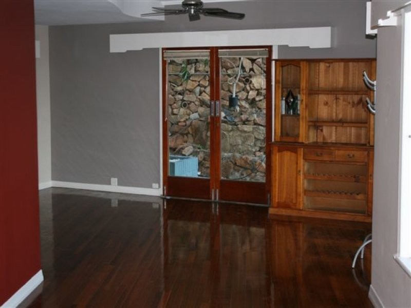 22 Gilbert Crescent, North Ward QLD 4810