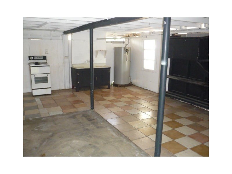 32 Tenth Avenue, Railway Estate QLD 4810