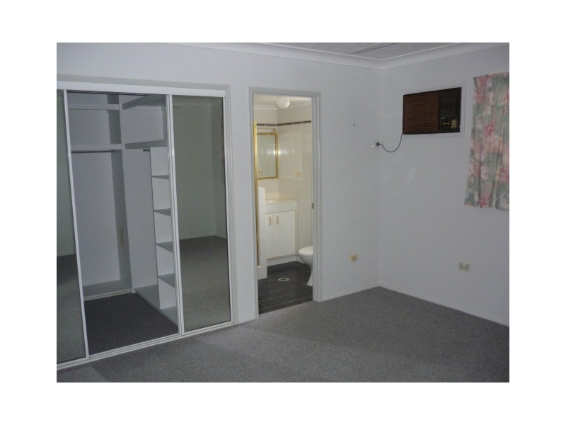 1/49 Quinn Street, Rosslea QLD 4812