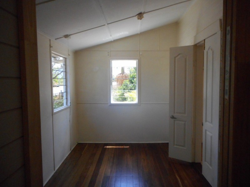 34 Flower Street, Railway Estate QLD 4810