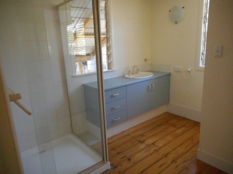 34 Flower Street, Railway Estate QLD 4810