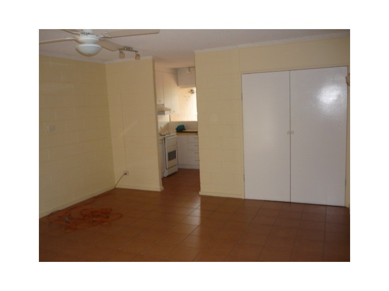 1/88 Eyre Street, North Ward QLD 4810