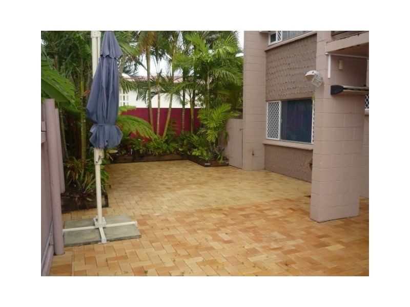 1/88 Eyre Street, North Ward QLD 4810