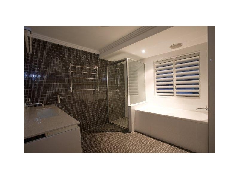 2/35 McKinley Street, North Ward QLD 4810