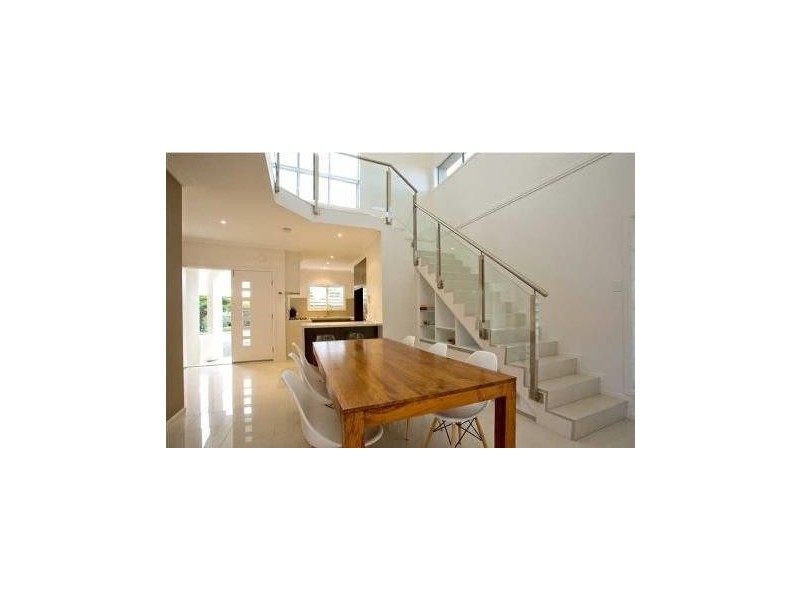 2/35 McKinley Street, North Ward QLD 4810