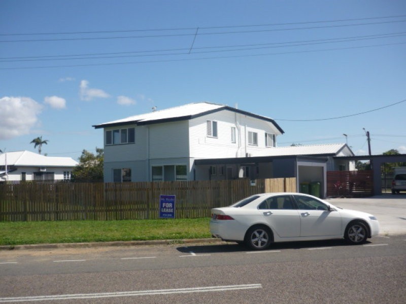 2/133 Howlett Street, Currajong QLD 4812