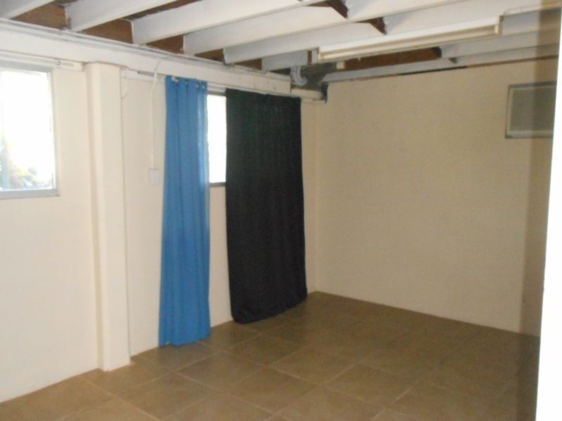 30 Meenan Street, Townsville City QLD 4810