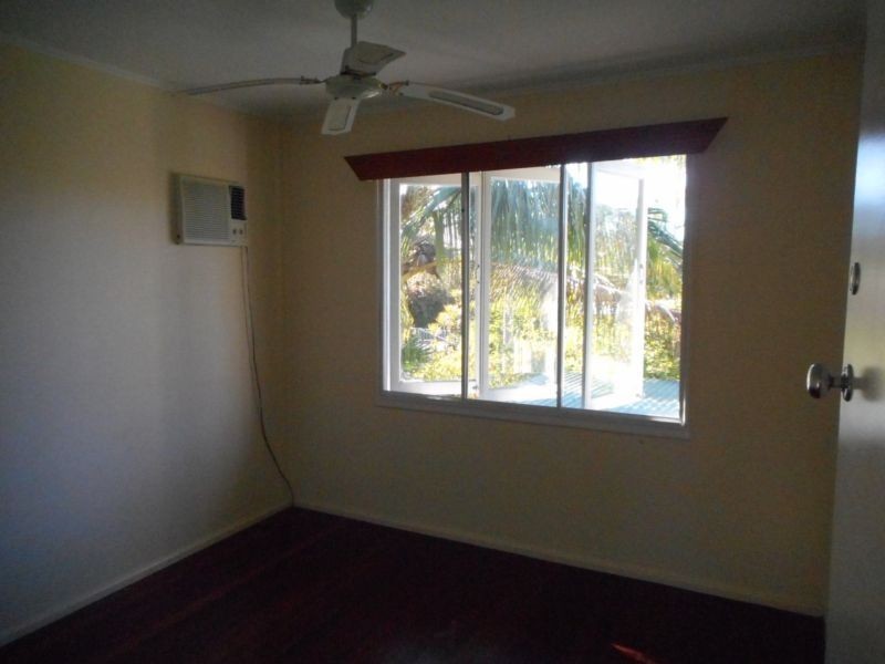 30 Meenan Street, Townsville City QLD 4810