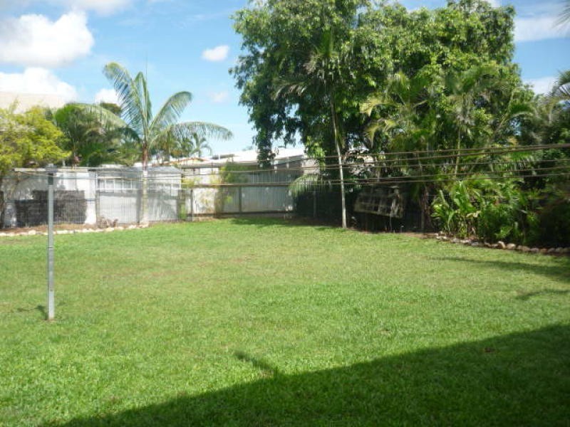 30 Meenan Street, Townsville City QLD 4810