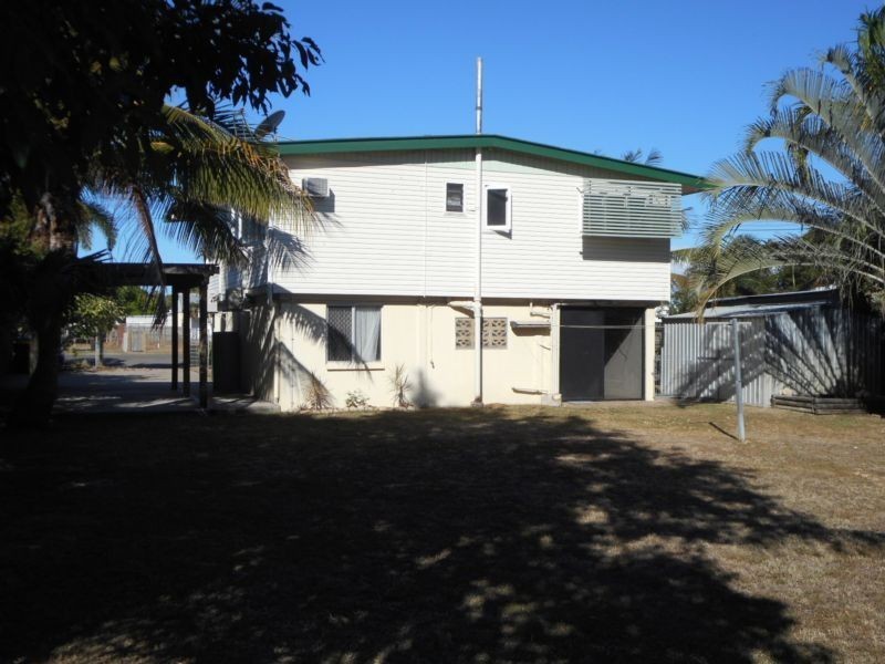 30 Meenan Street, Townsville City QLD 4810