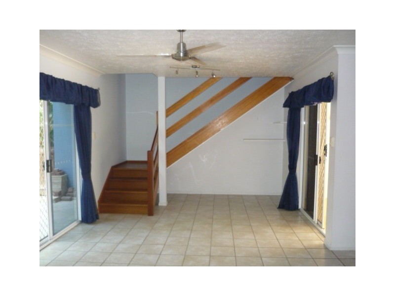 9/12 Old Comon Road, Belgian Gardens QLD 4810