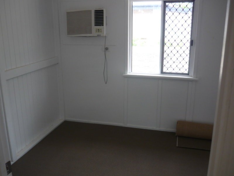 25 Latchford Street, Pimlico QLD 4812