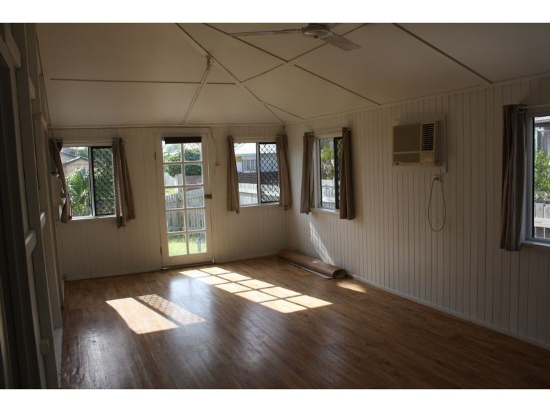 25 Latchford Street, Pimlico QLD 4812