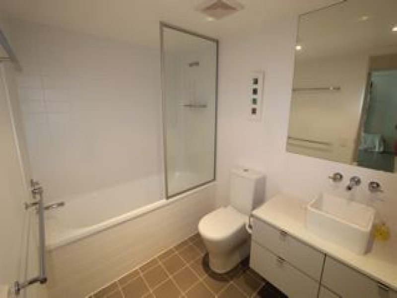 2/38 Morehead Street, South Townsville QLD 4810