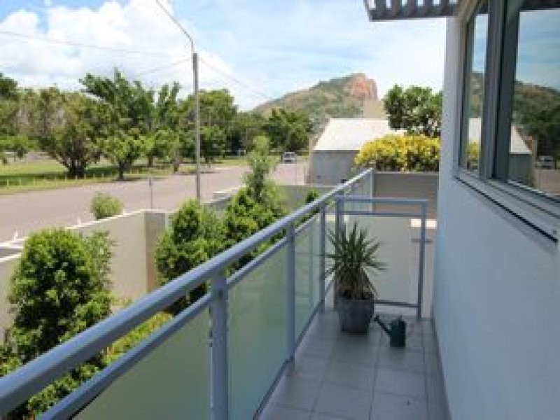 2/38 Morehead Street, South Townsville QLD 4810