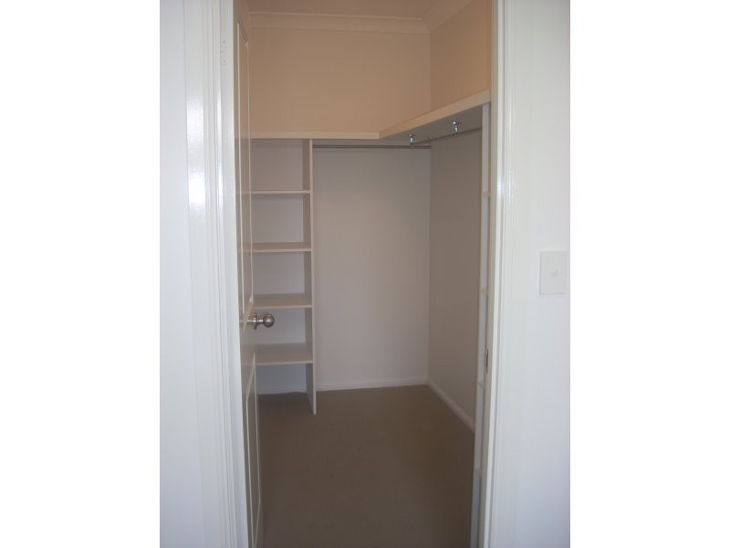 18 Banks Street, Wulguru QLD 4811