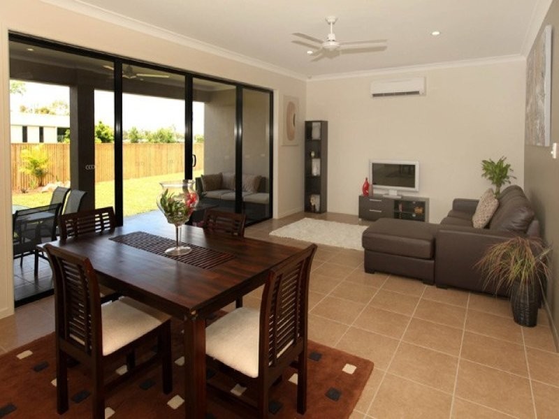 11 Bilbao Place, Bushland Beach QLD 4818