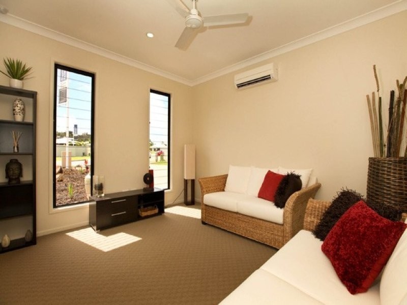 11 Bilbao Place, Bushland Beach QLD 4818