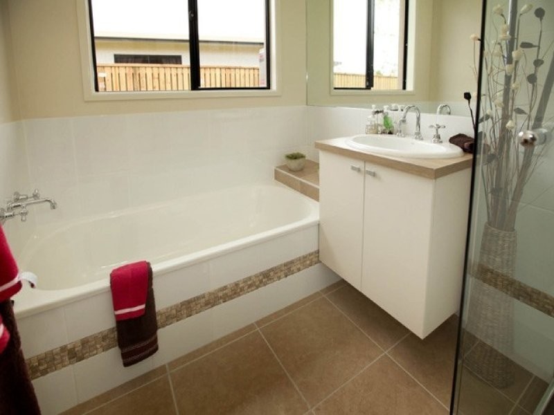 11 Bilbao Place, Bushland Beach QLD 4818