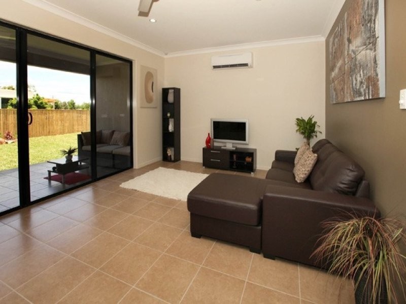 11 Bilbao Place, Bushland Beach QLD 4818