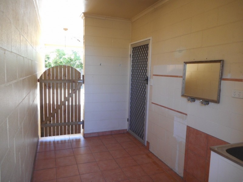 A/5 Yanda Street, Mount Louisa QLD 4814