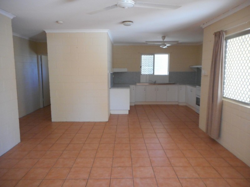 A/5 Yanda Street, Mount Louisa QLD 4814