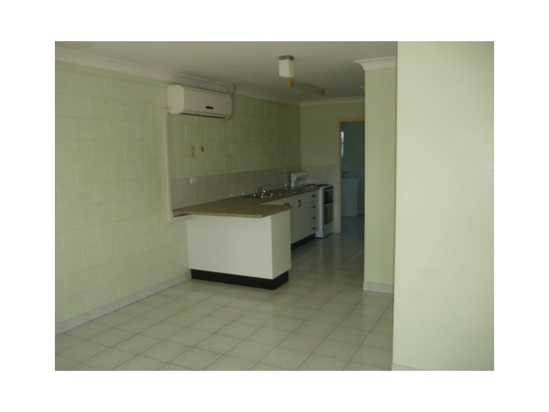 3/26 Meenan St, Garbutt QLD 4814