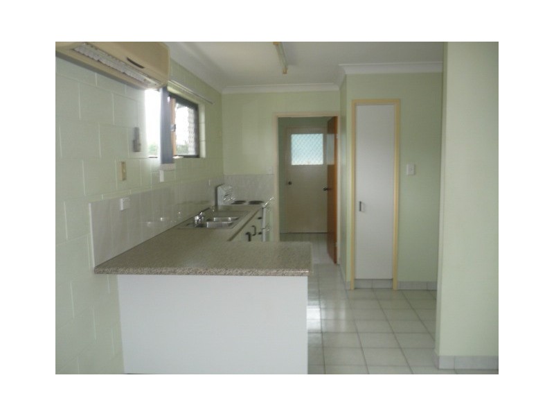 1/26 Meenan Street, Garbutt QLD 4814