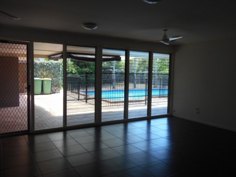 11 Bahr Crt, Heatley QLD 4814