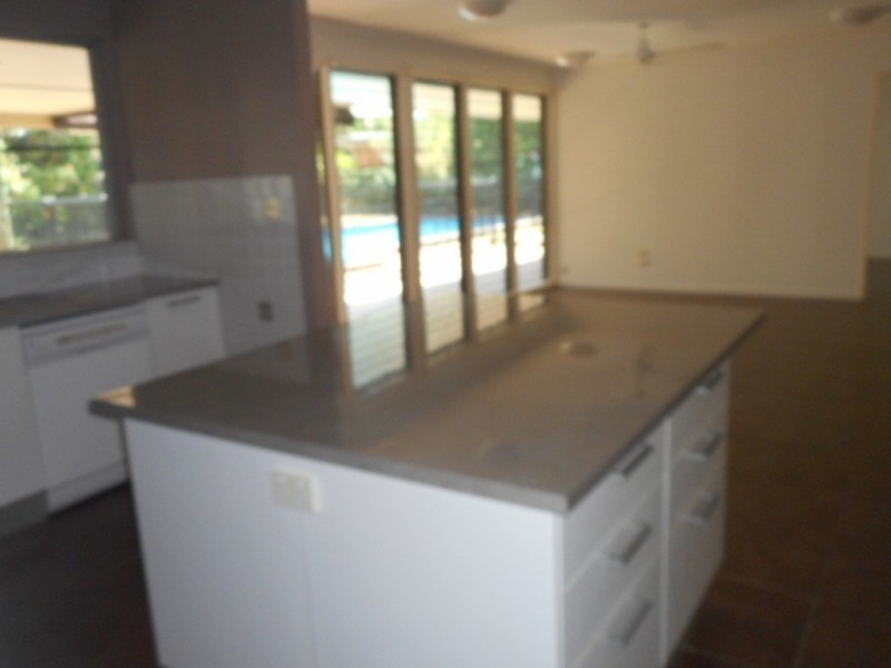 11 Bahr Crt, Heatley QLD 4814