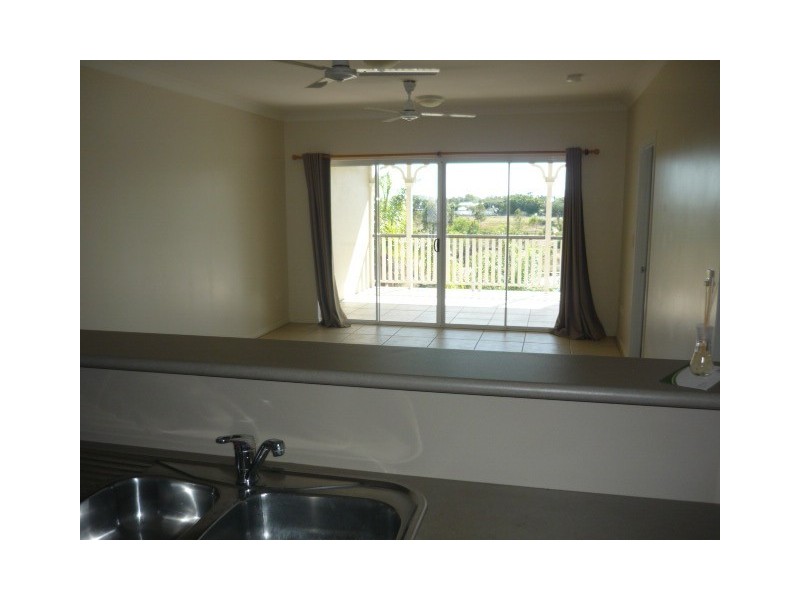 23/18-22 Martinez Ave, West End QLD 4810