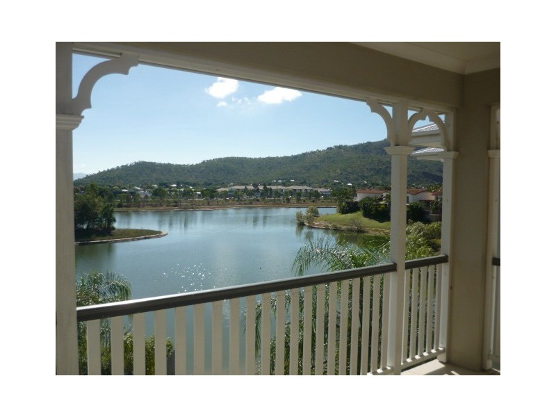 23/18-22 Martinez Ave, West End QLD 4810