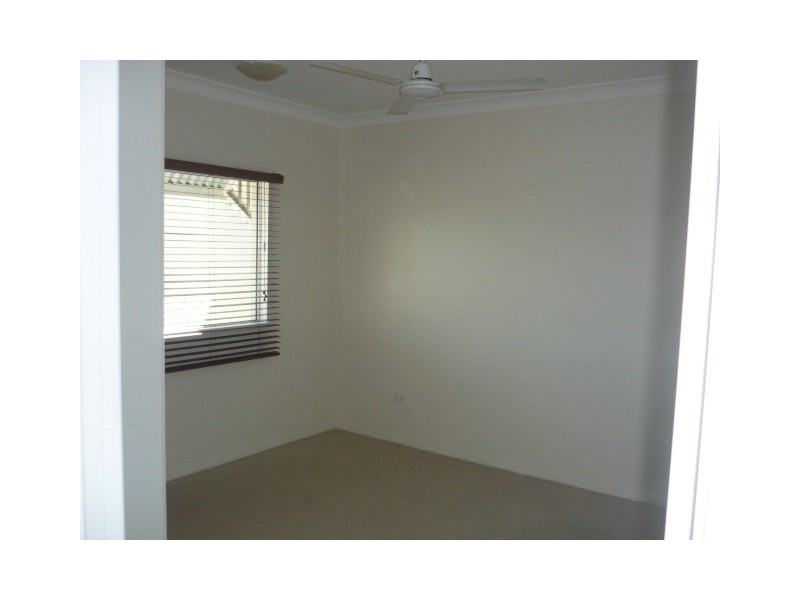 23/18-22 Martinez Ave, West End QLD 4810
