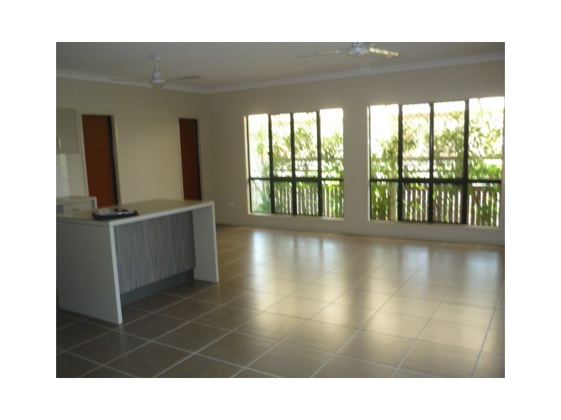 4/74 Sandplover Cct, Bohle Plains QLD 4817