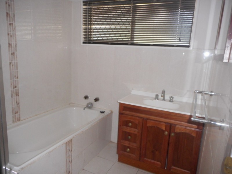 442 Bayswater Road, Mount Louisa QLD 4814