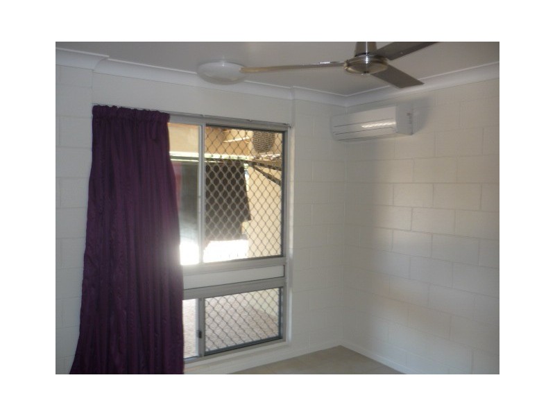 1/17 Harold Street, West End QLD 4810