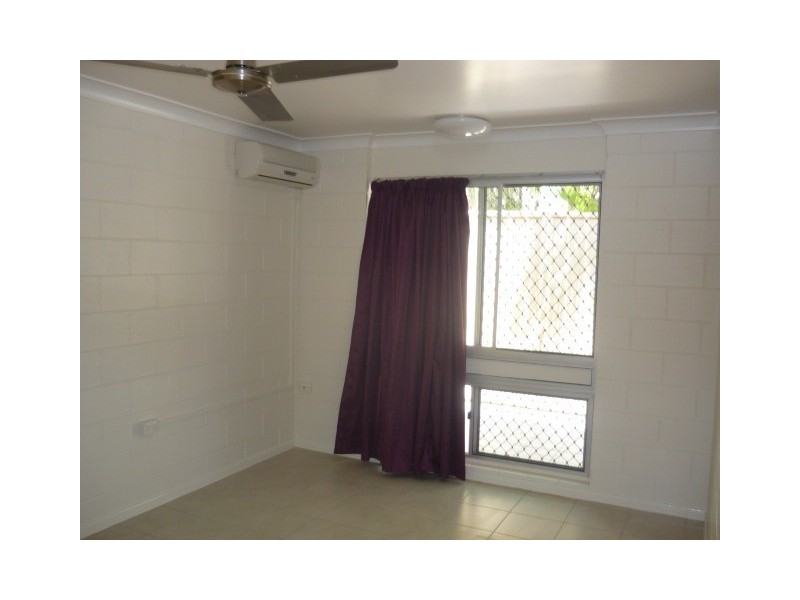 1/17 Harold Street, West End QLD 4810