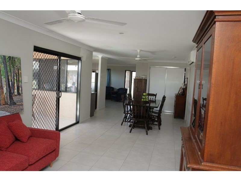 3 Newbury Drive, Mount Low QLD 4818