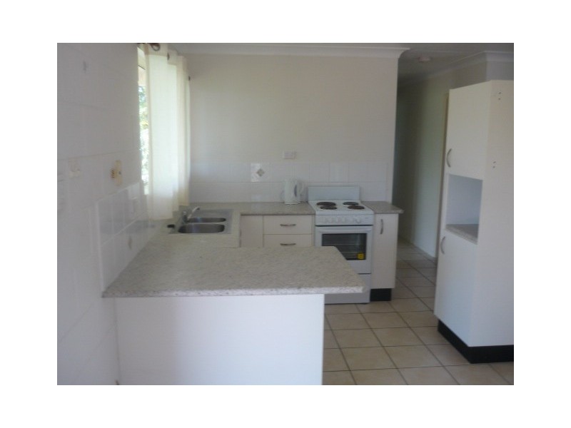 2/28 Seventh Ave, South Townsville QLD 4810